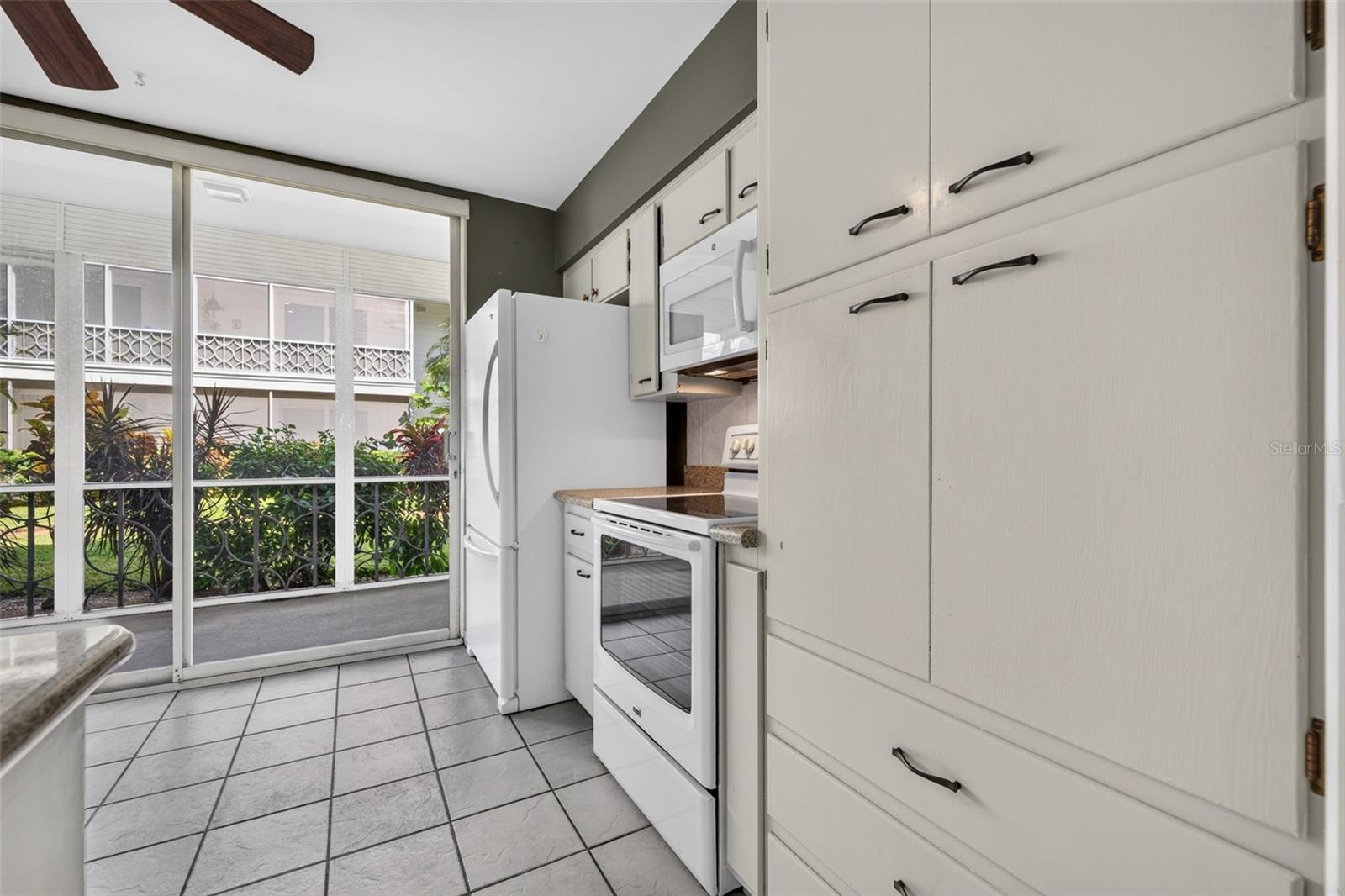 1000 N SHORE DR NE #2 — photo 20