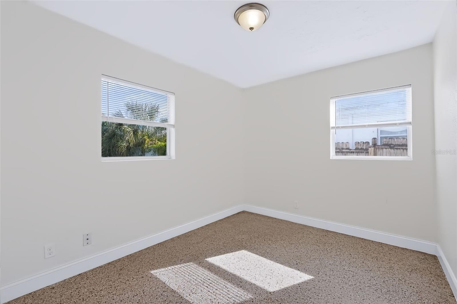 2438 N RAMONA CIR — photo 20