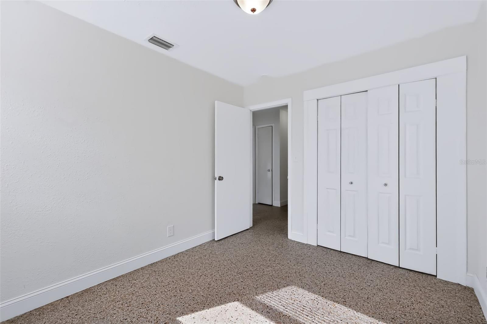 2438 N RAMONA CIR — photo 21