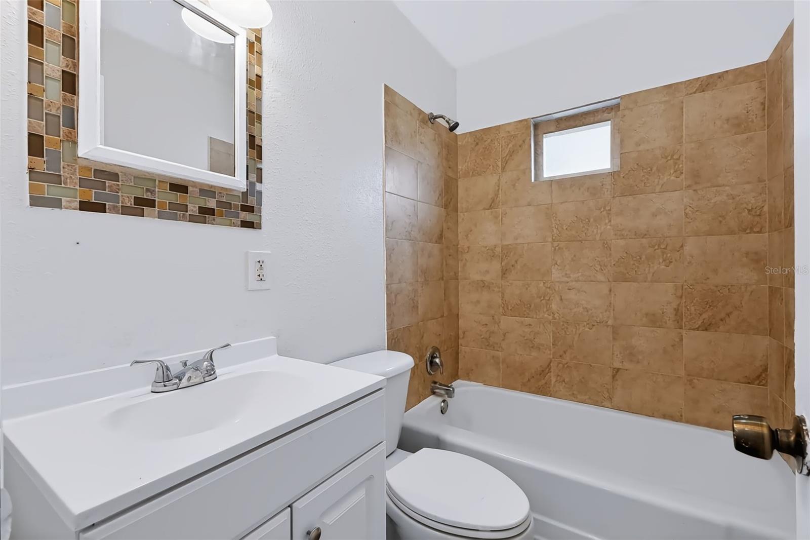 2438 N RAMONA CIR — photo 22