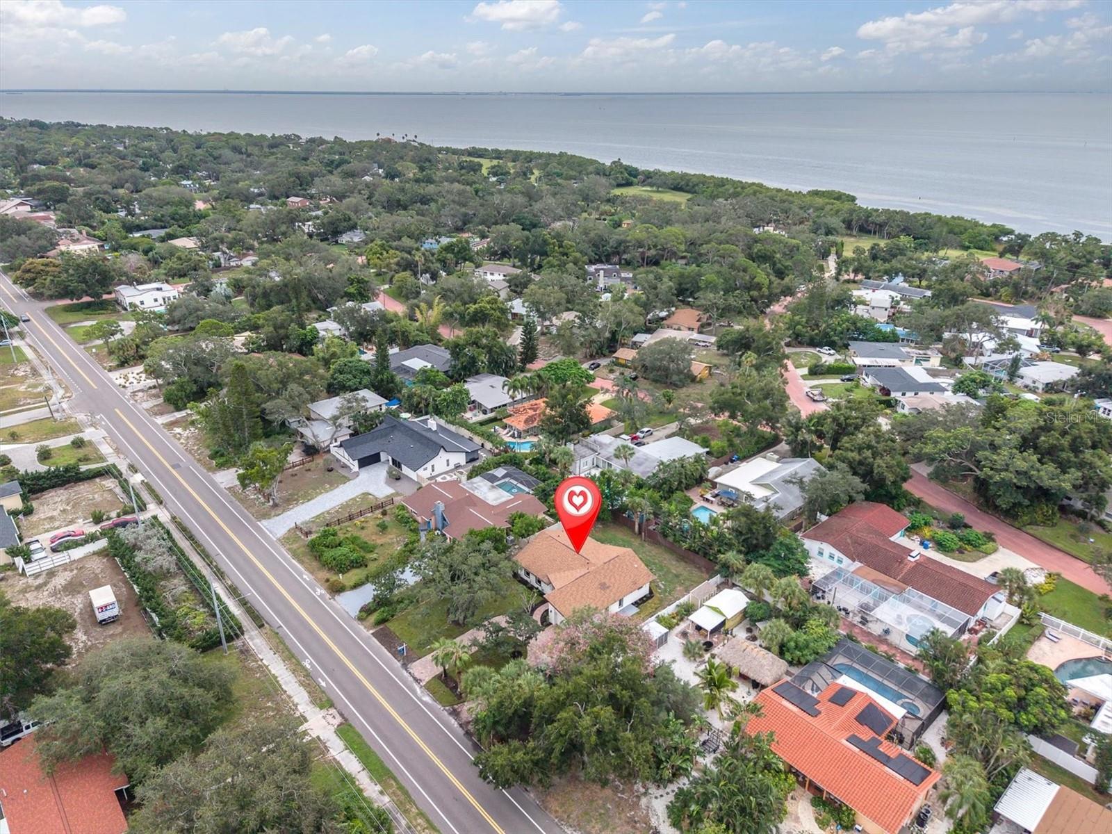 2010 PINELLAS POINT DR S — photo 34
