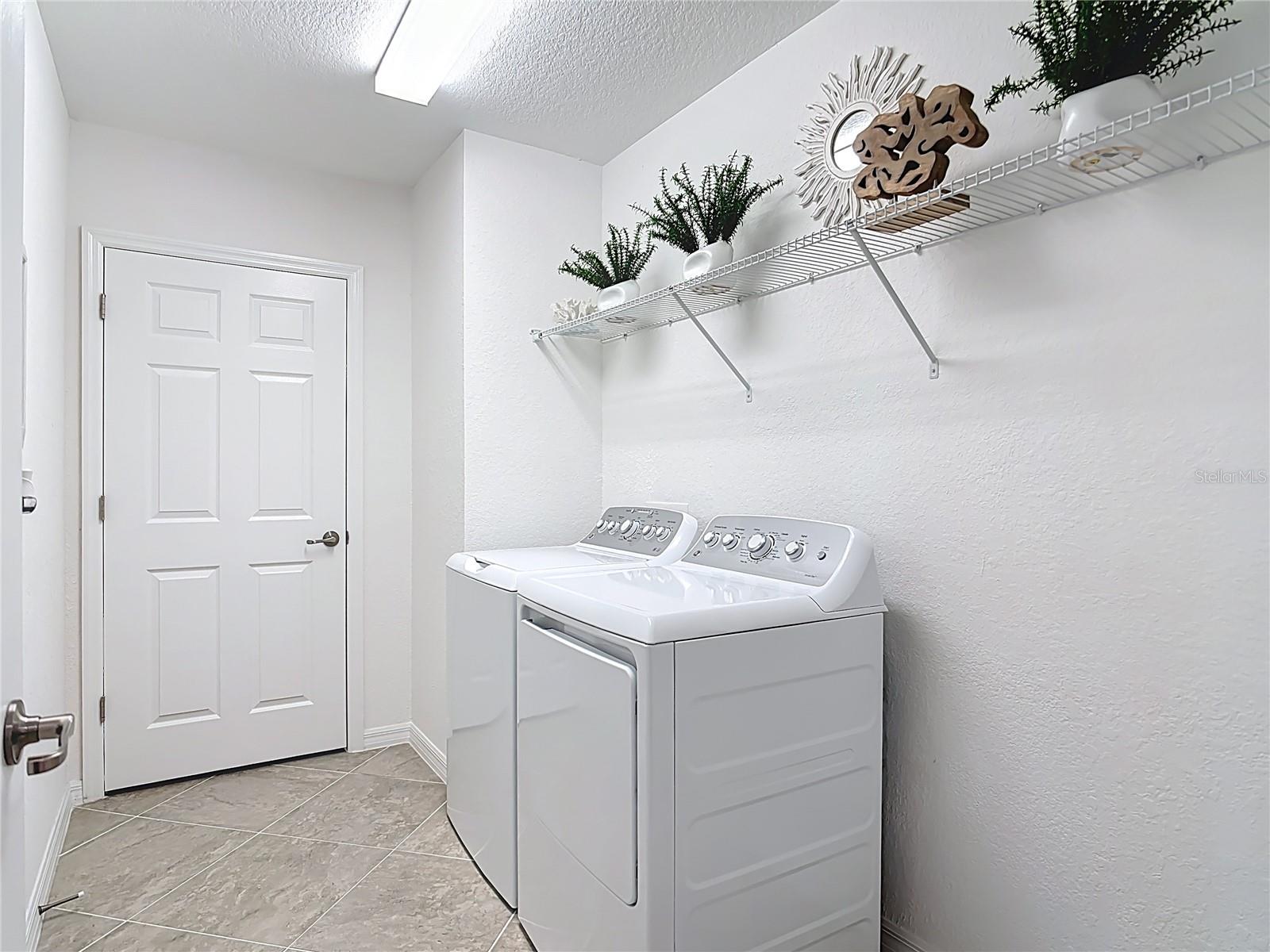 10059 CROOKED CREEK DR #102 — photo 34