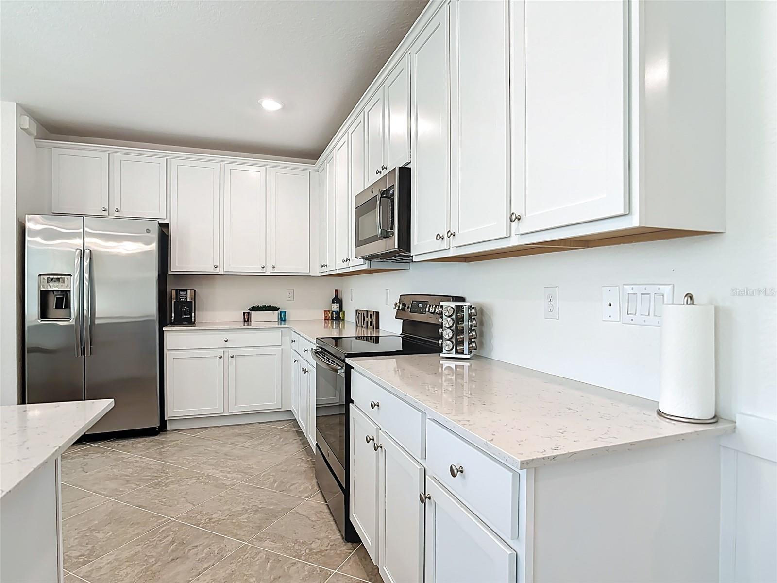 10059 CROOKED CREEK DR #102 — photo 17