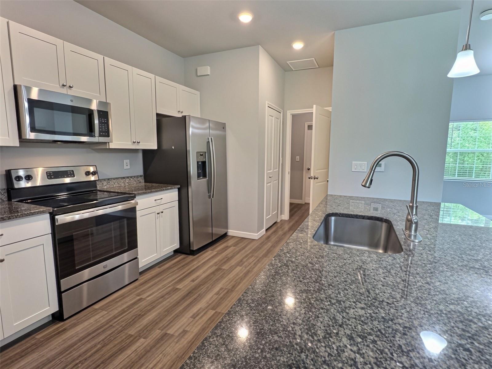 3685 TRENTON LN — photo 8
