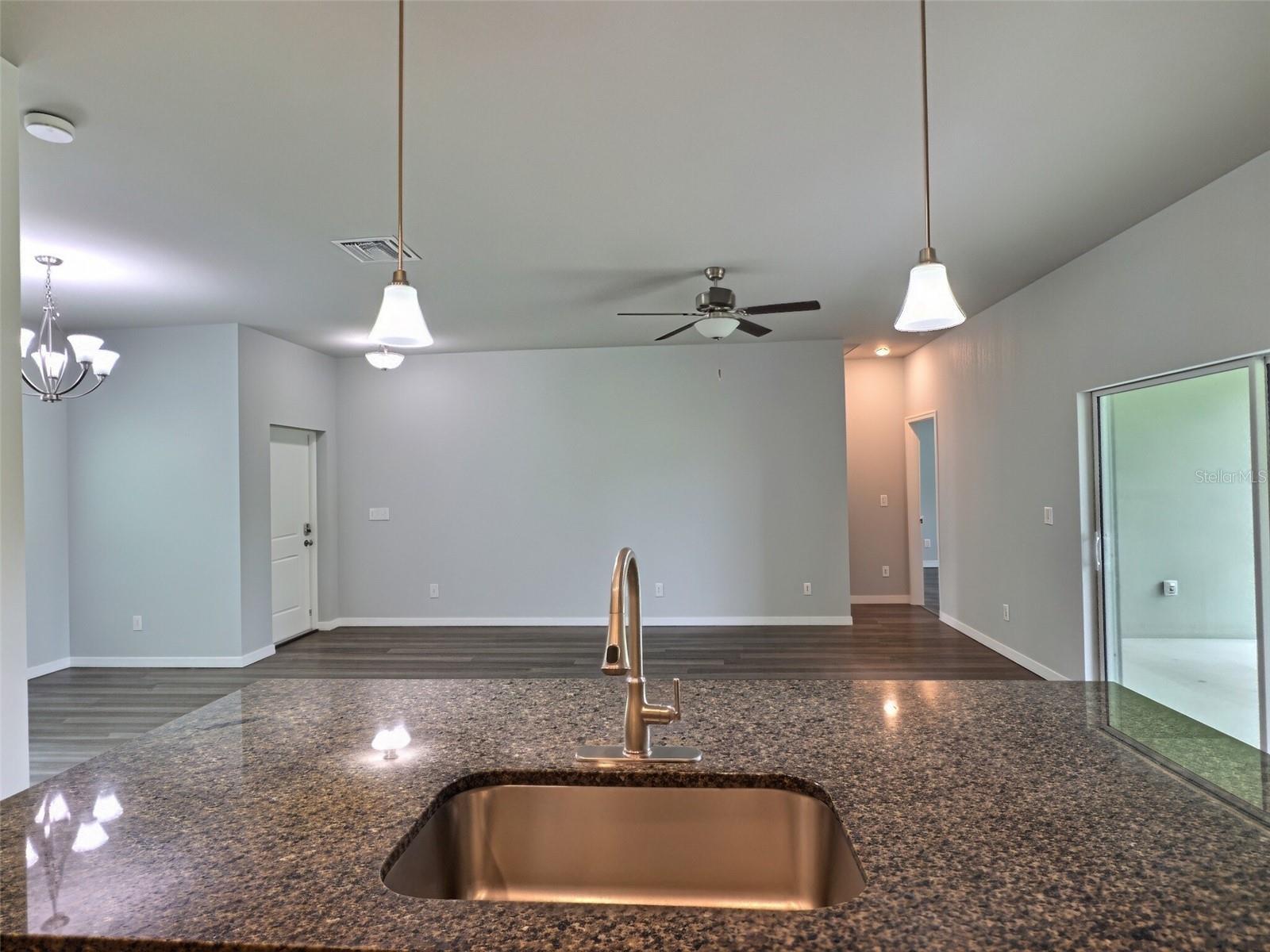 3685 TRENTON LN — photo 9