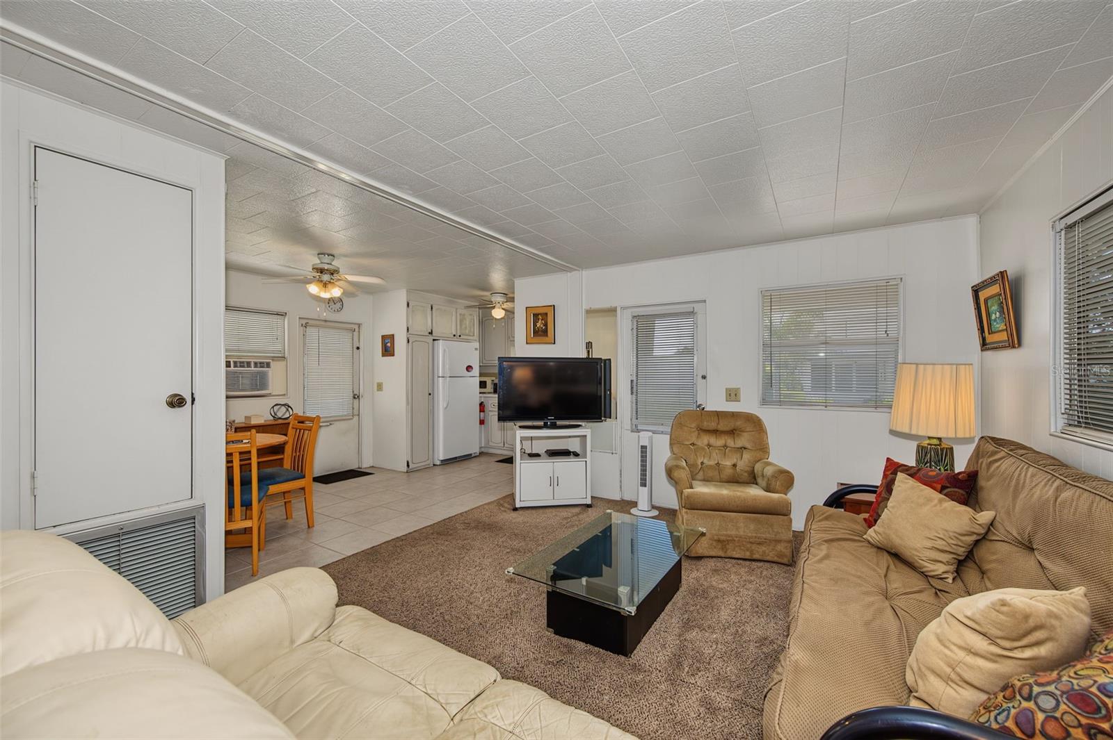 93 RACHEL DR — photo 7