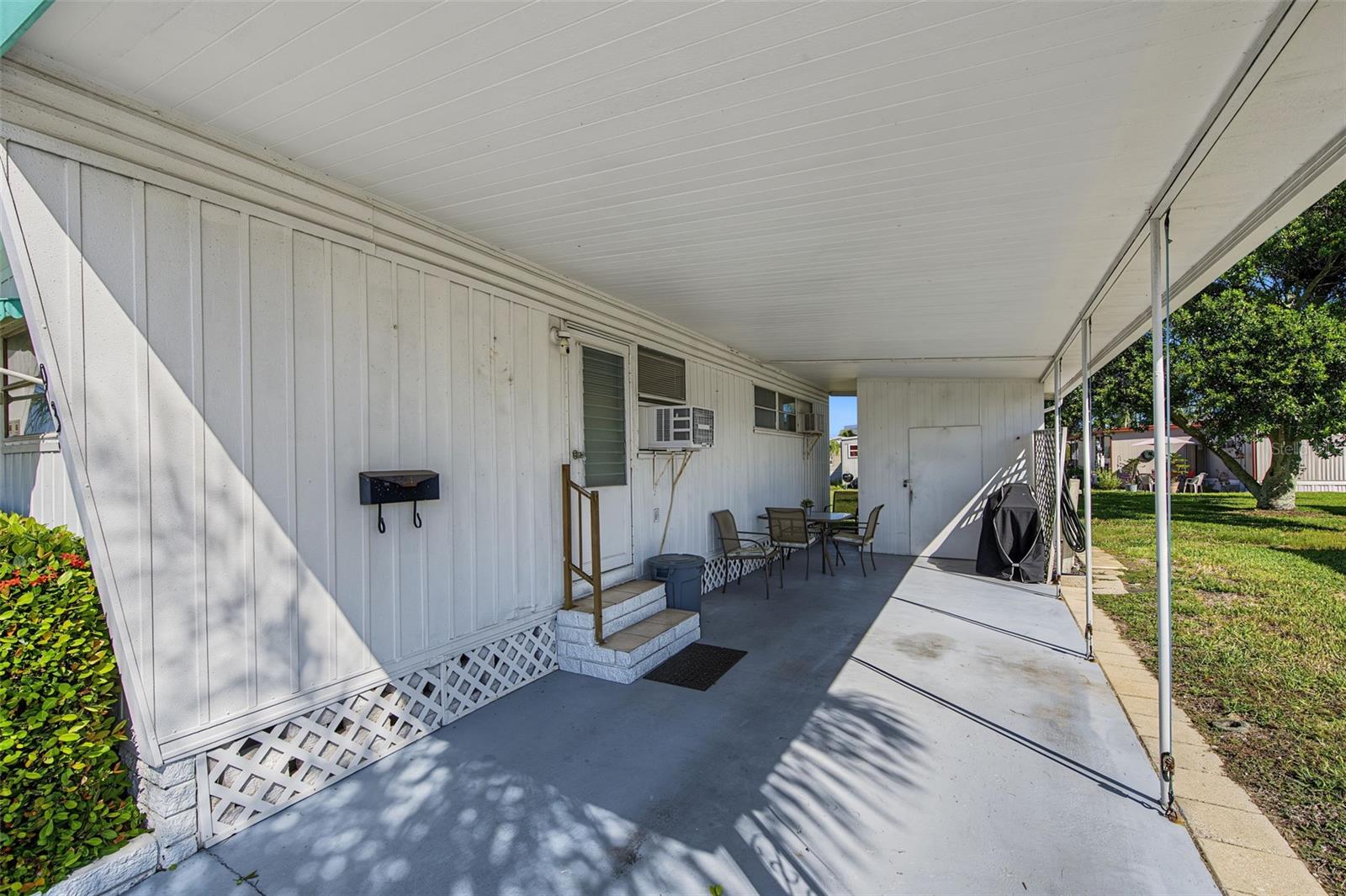 93 RACHEL DR — photo 5