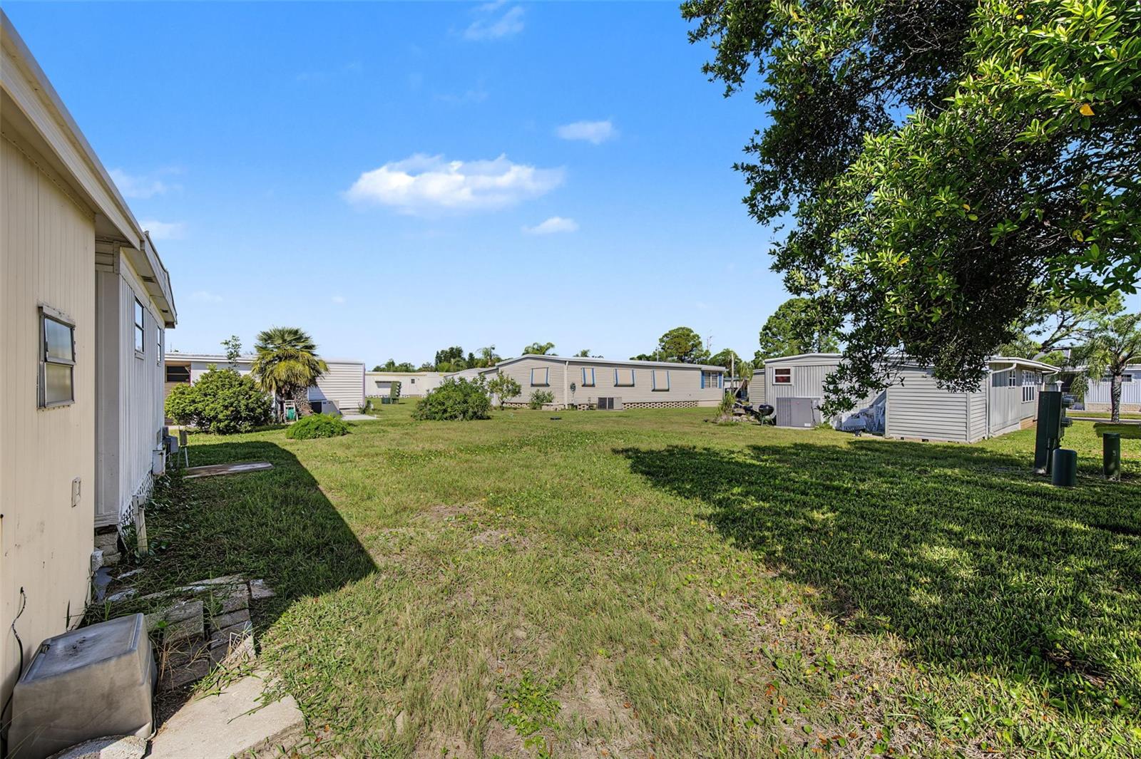 93 RACHEL DR — photo 29