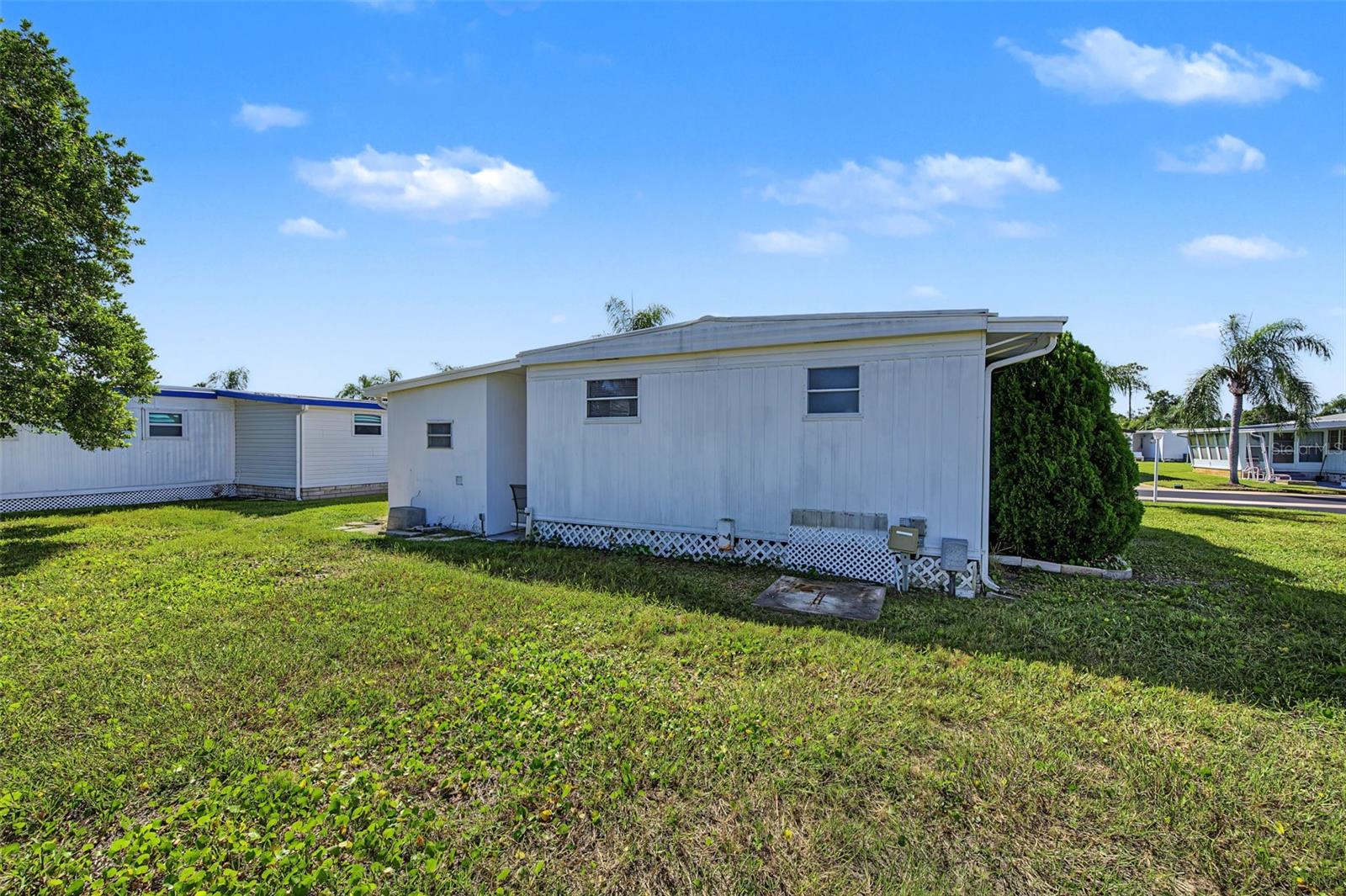 93 RACHEL DR — photo 31