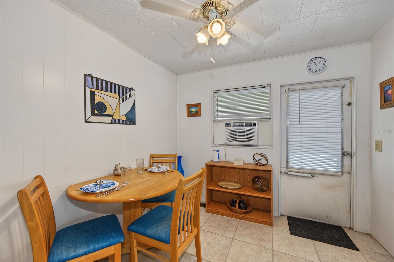93 RACHEL DR — photo 21