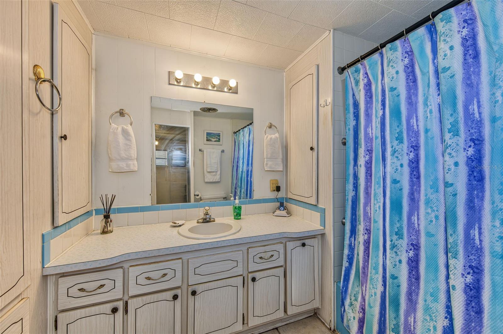 93 RACHEL DR — photo 26