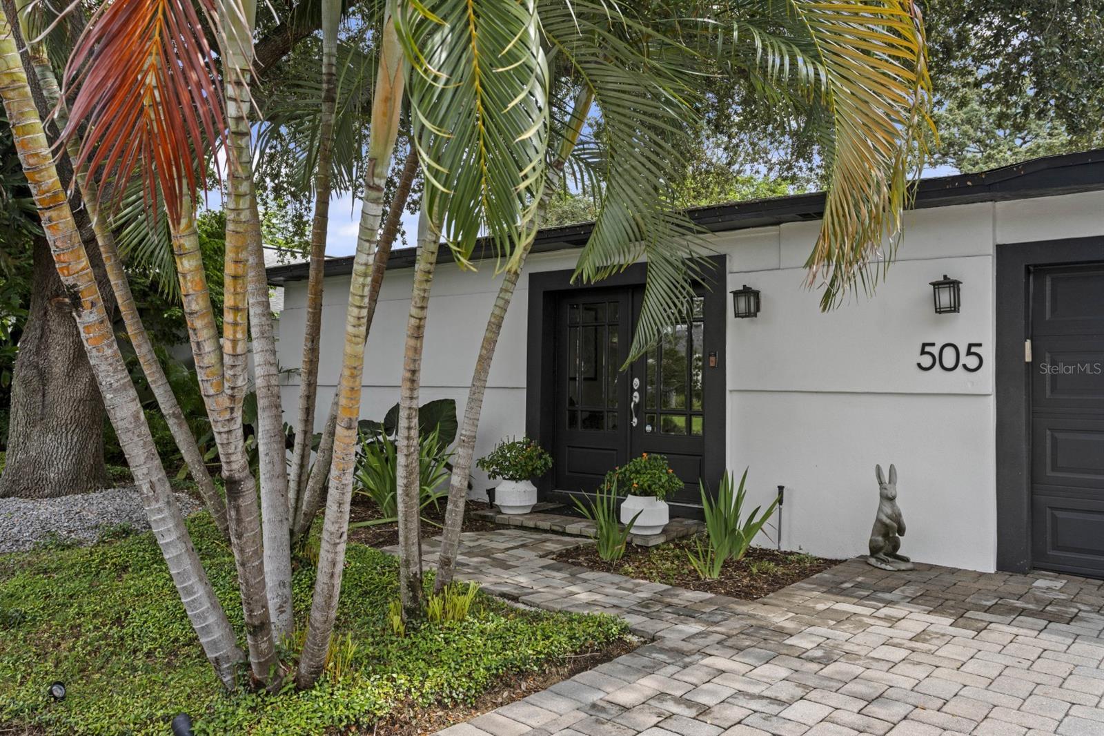 505 N BEVERLY AVE — photo 2