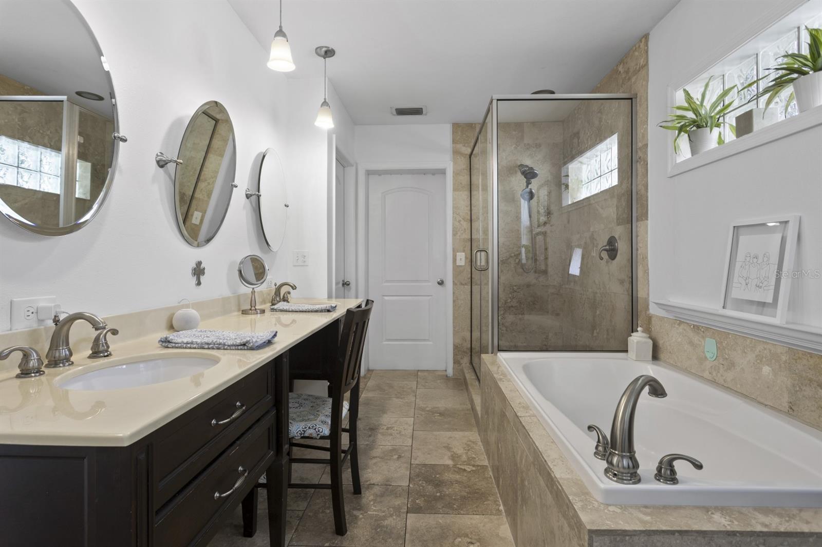 505 N BEVERLY AVE — photo 21