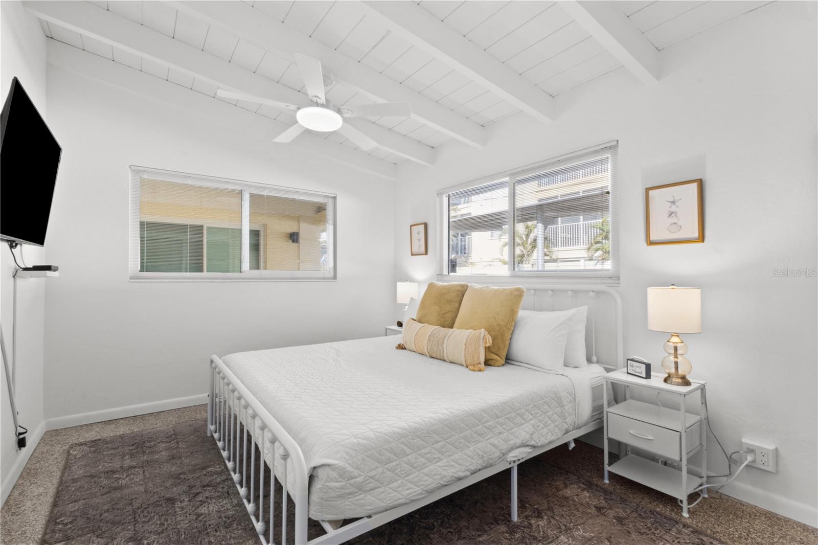 6006 MIDNIGHT PASS RD #11 — photo 10