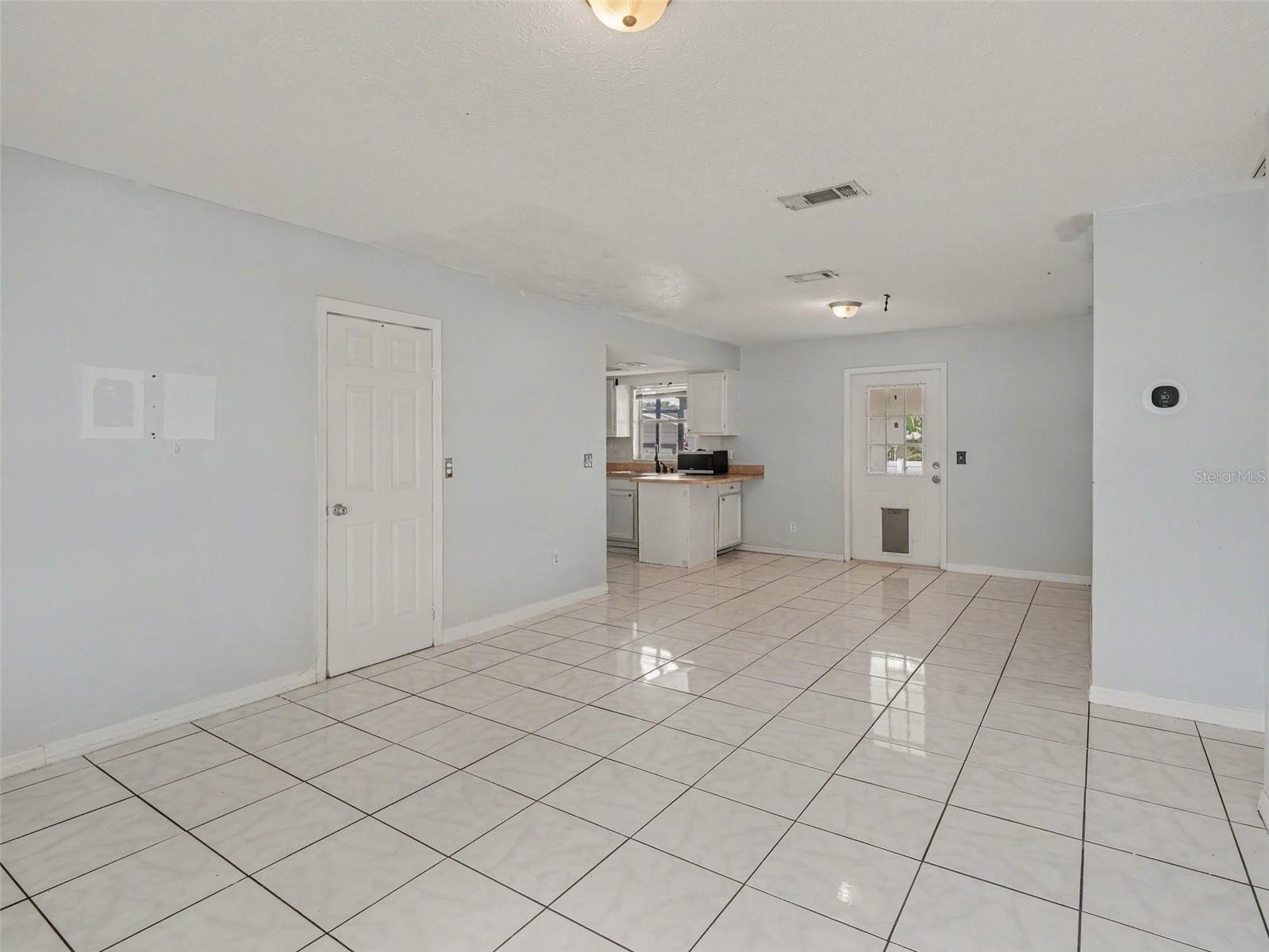 520 FAIRHOPE DR — photo 9