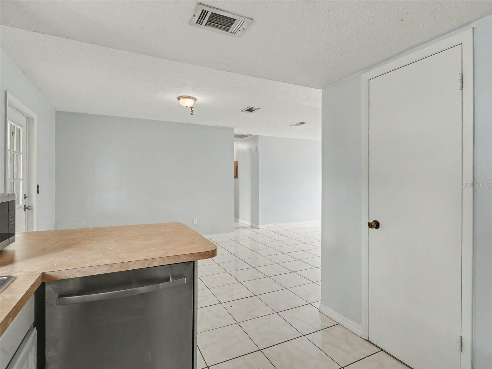 520 FAIRHOPE DR — photo 12