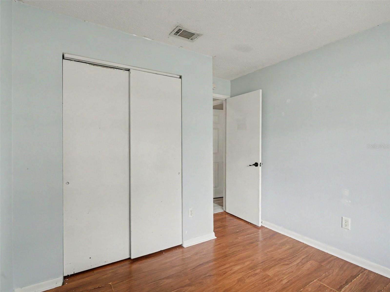 520 FAIRHOPE DR — photo 17