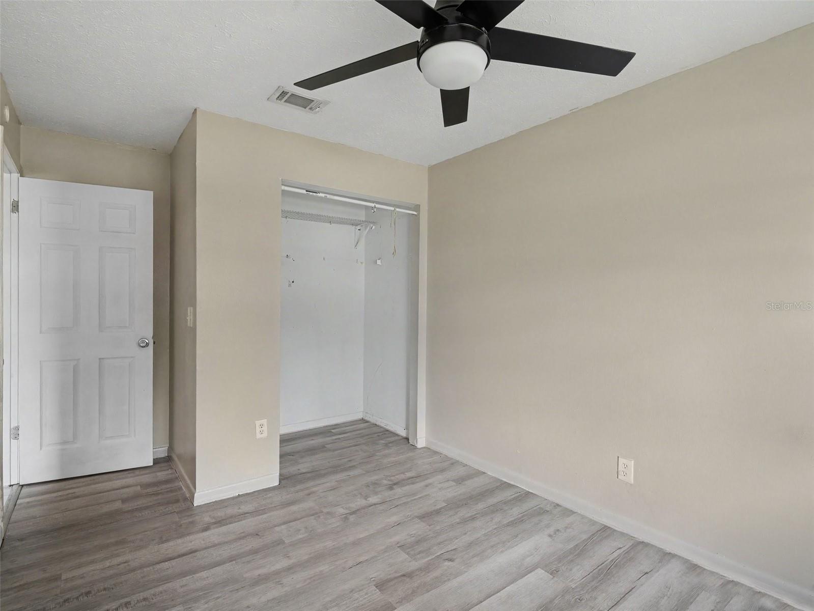 520 FAIRHOPE DR — photo 21