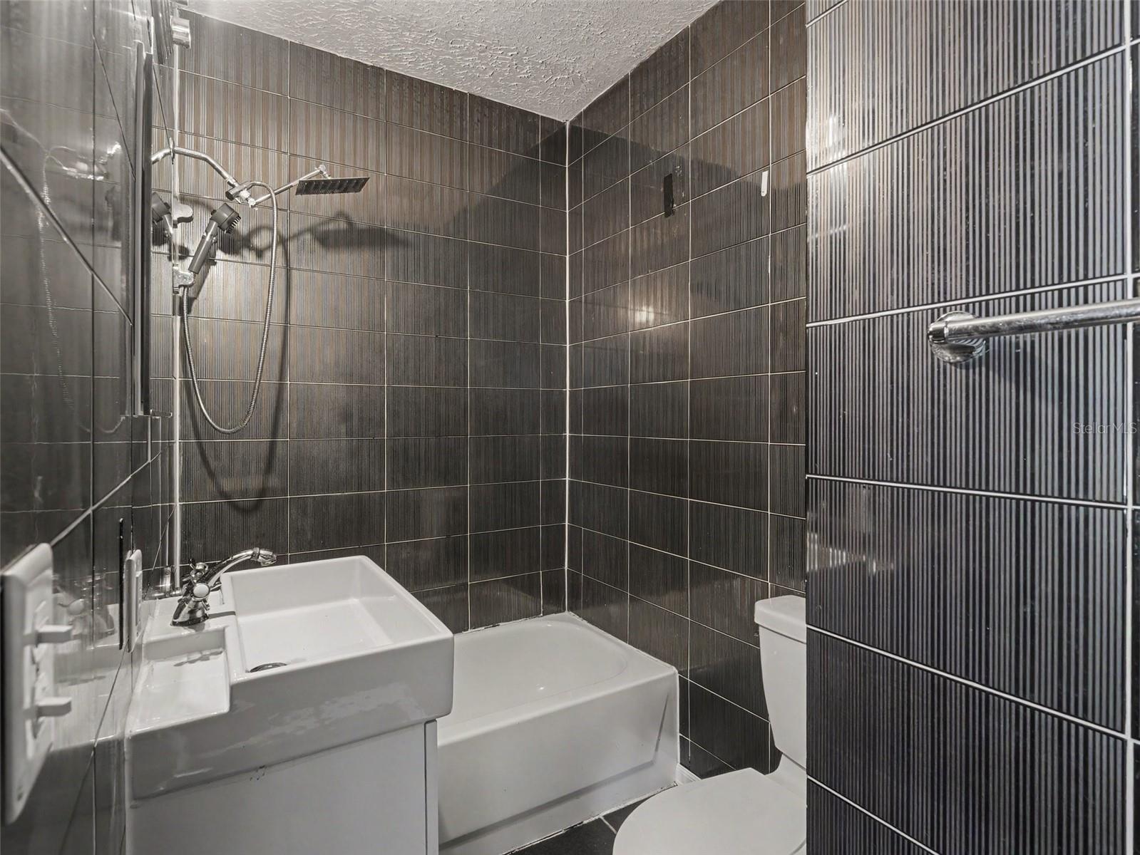 520 FAIRHOPE DR — photo 15