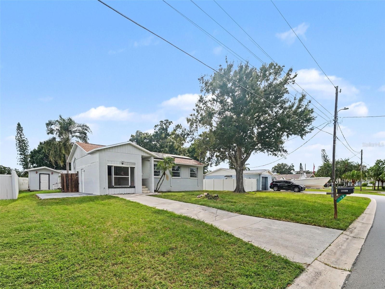 520 FAIRHOPE DR — photo 4
