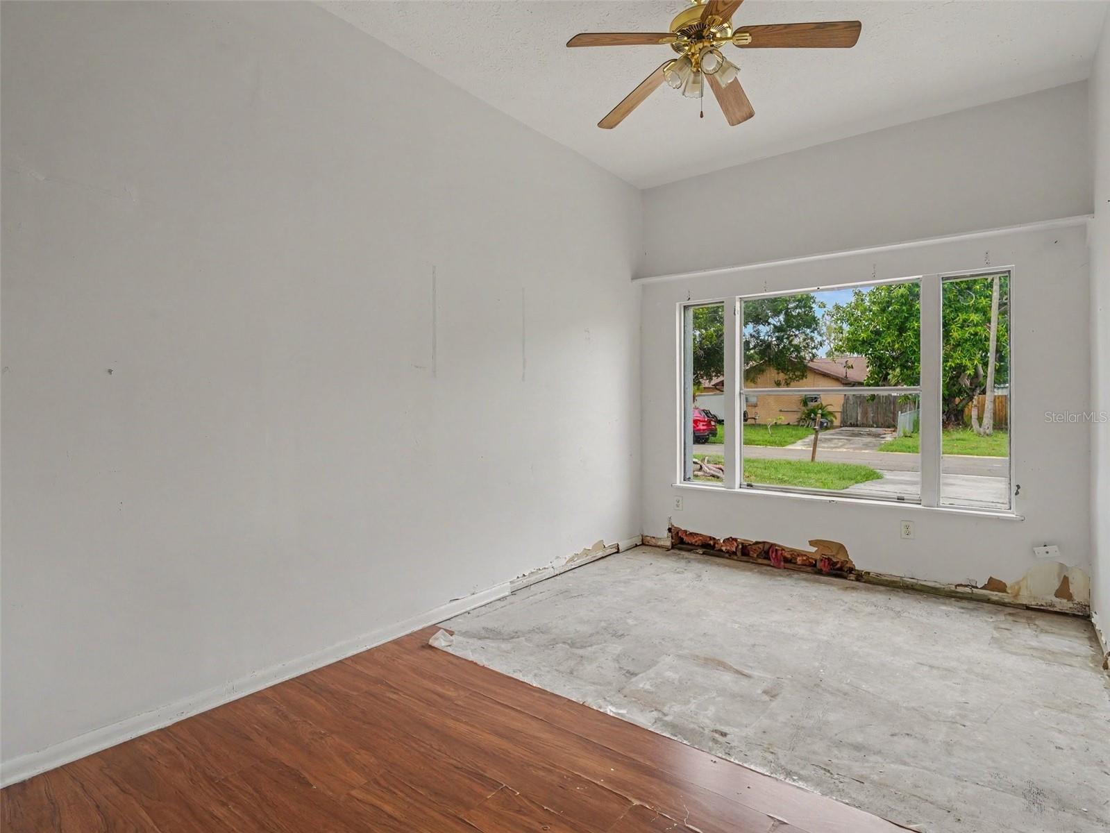 520 FAIRHOPE DR — photo 13