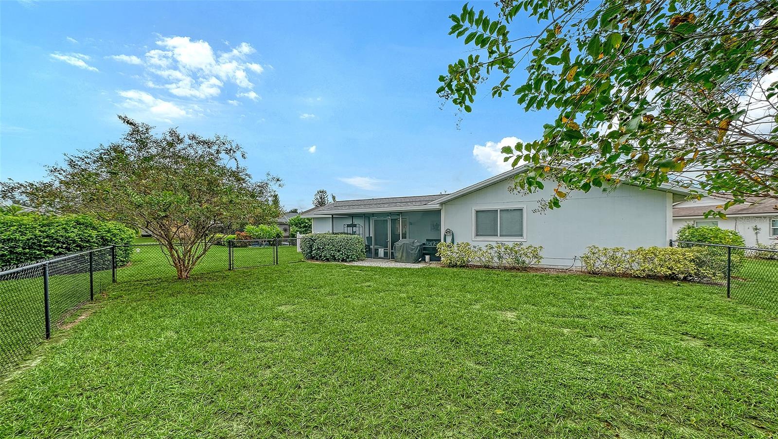 6110 APPROACH LN — photo 34