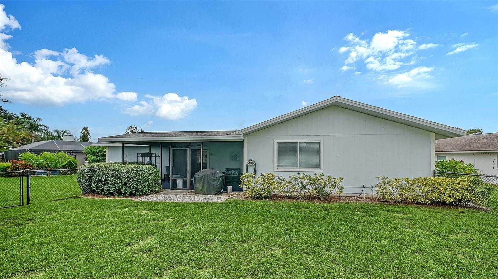 6110 APPROACH LN — photo 35