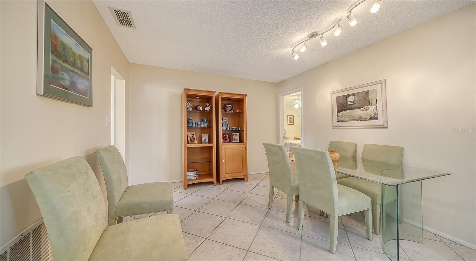 6110 APPROACH LN — photo 15