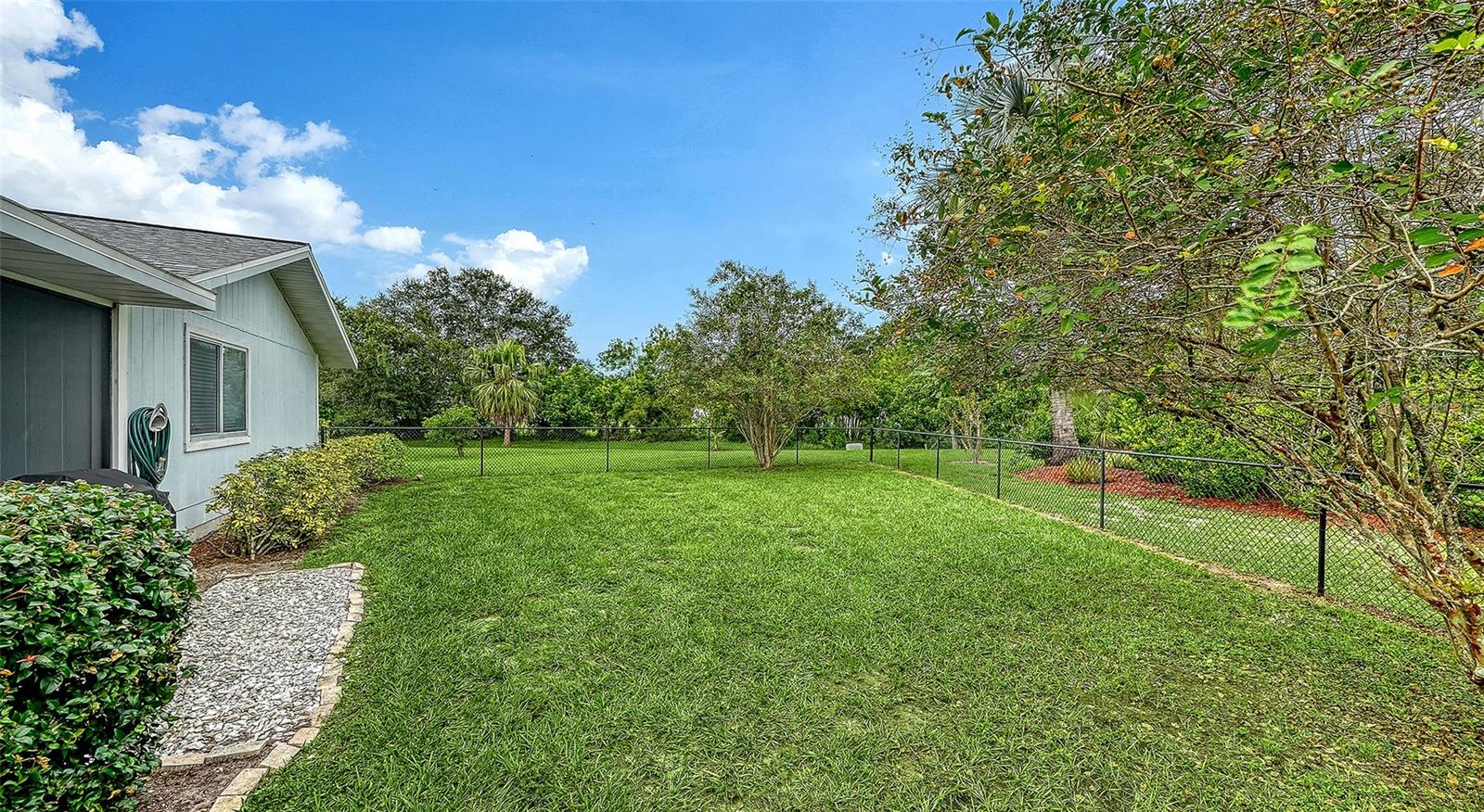 6110 APPROACH LN — photo 33