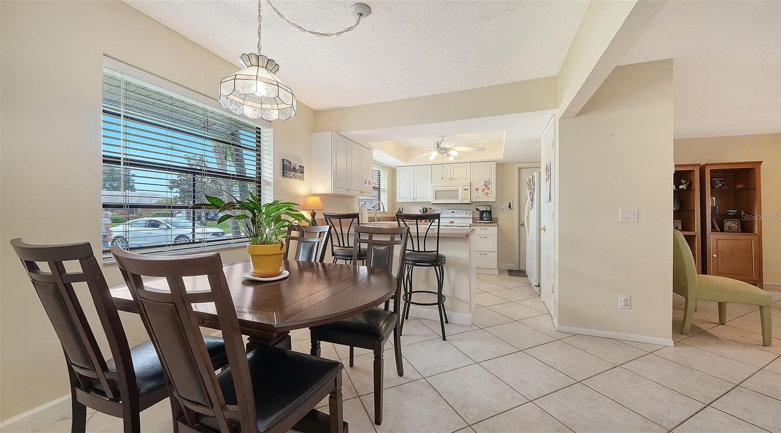 6110 APPROACH LN — photo 10