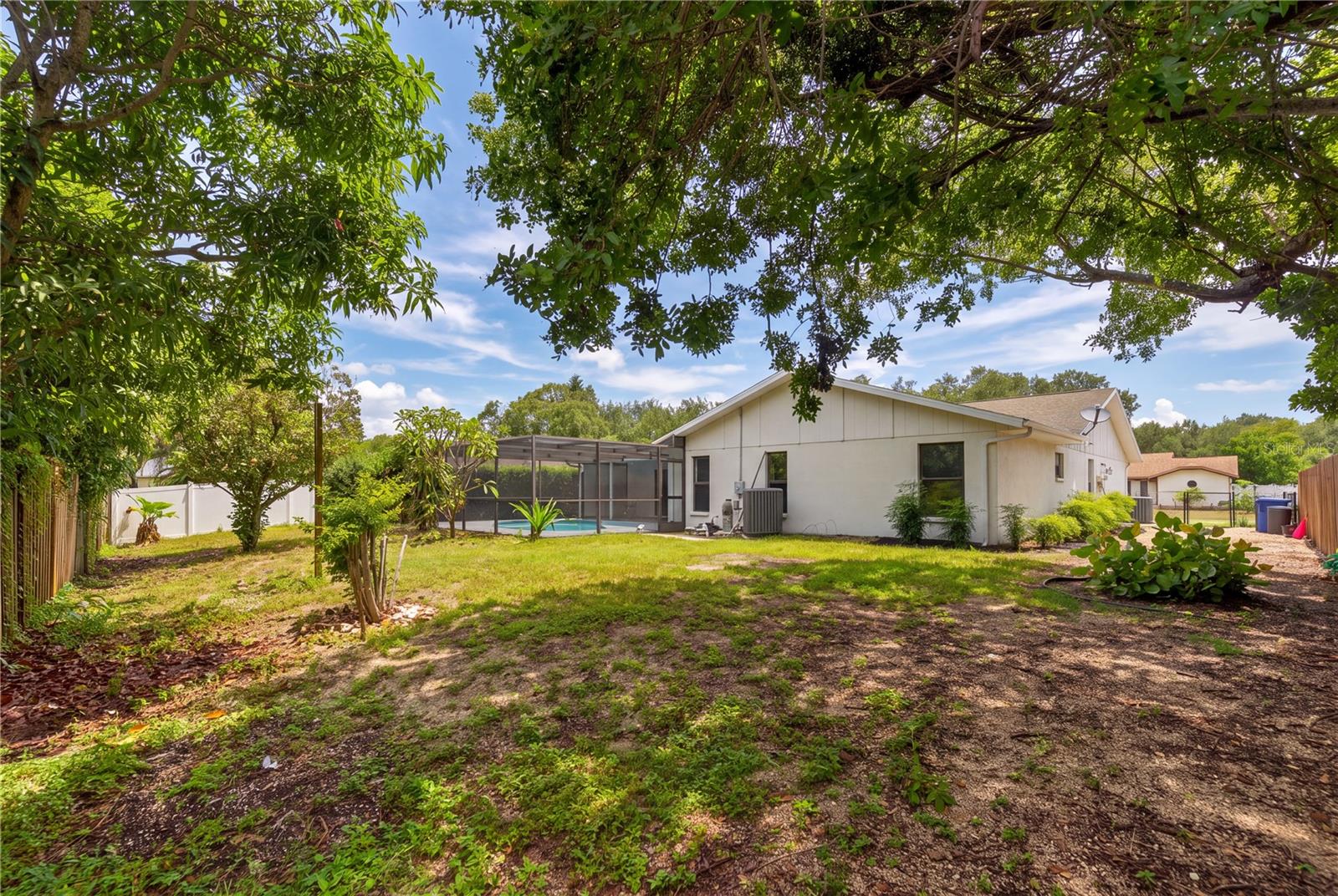 2014 COUNTRY MEADOWS LN — photo 26