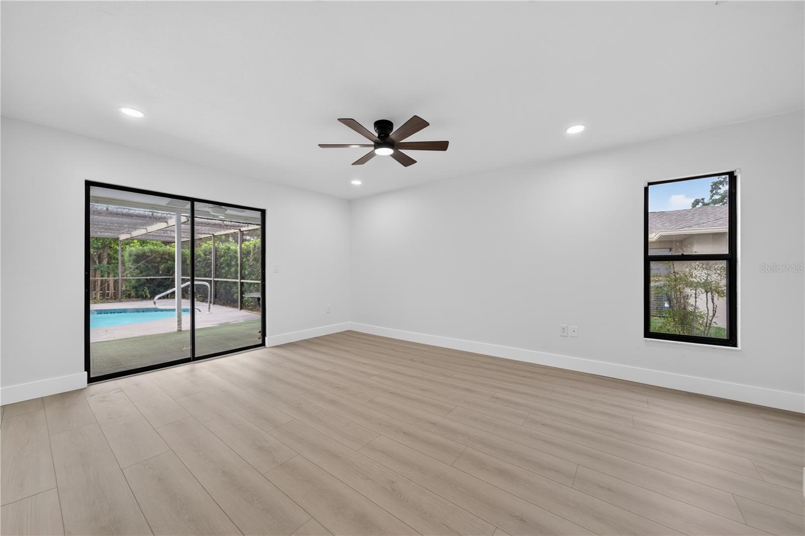 2014 COUNTRY MEADOWS LN — photo 32