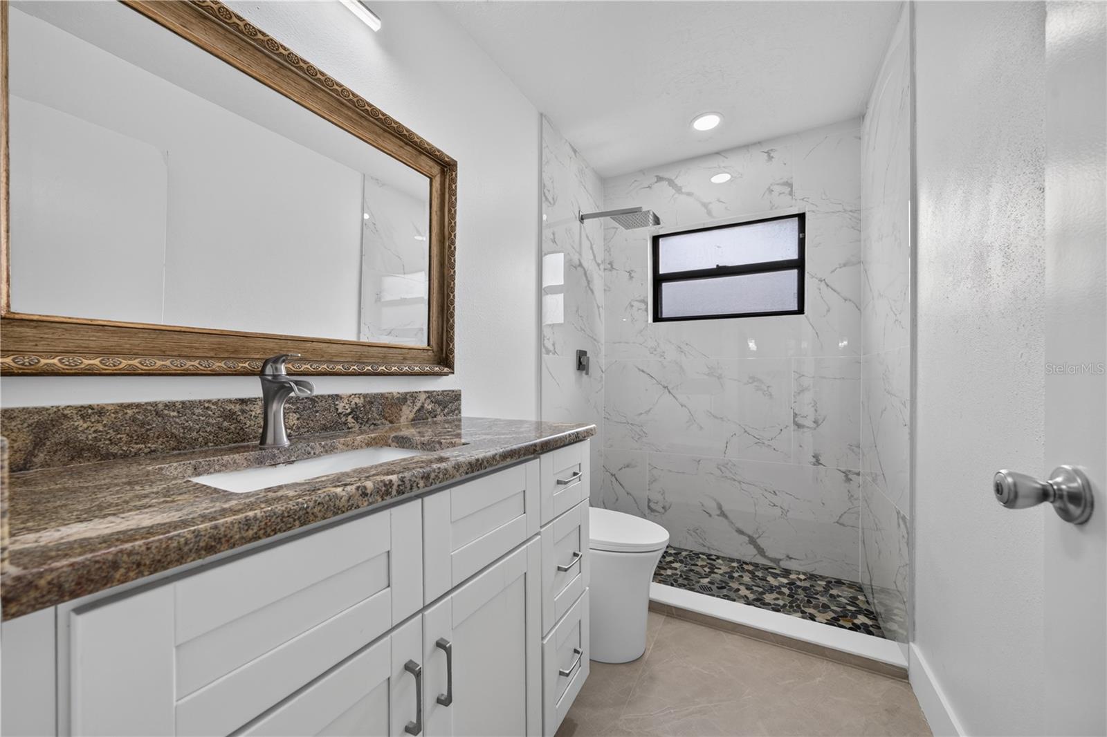 2014 COUNTRY MEADOWS LN — photo 44