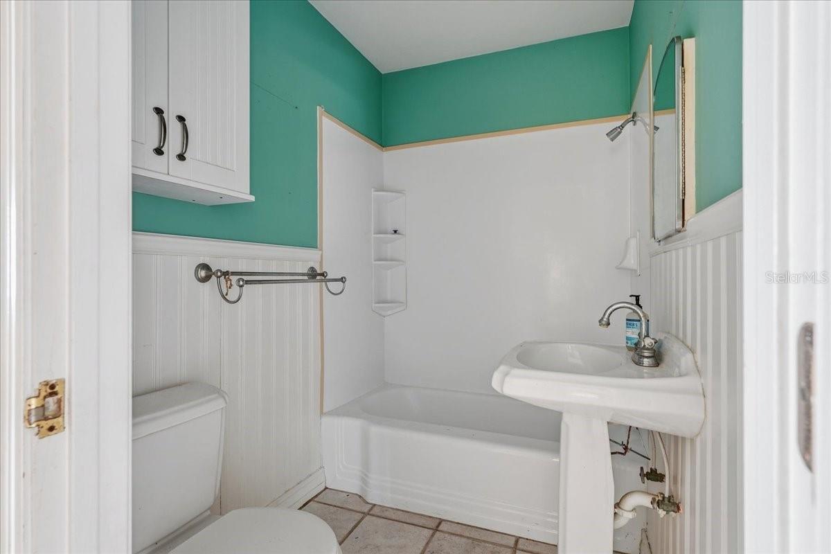 402 ORCHID LN — photo 14