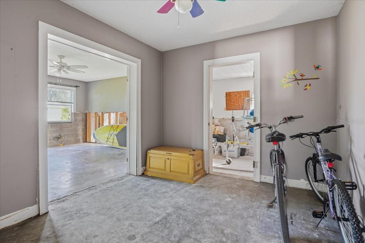 402 ORCHID LN — photo 17