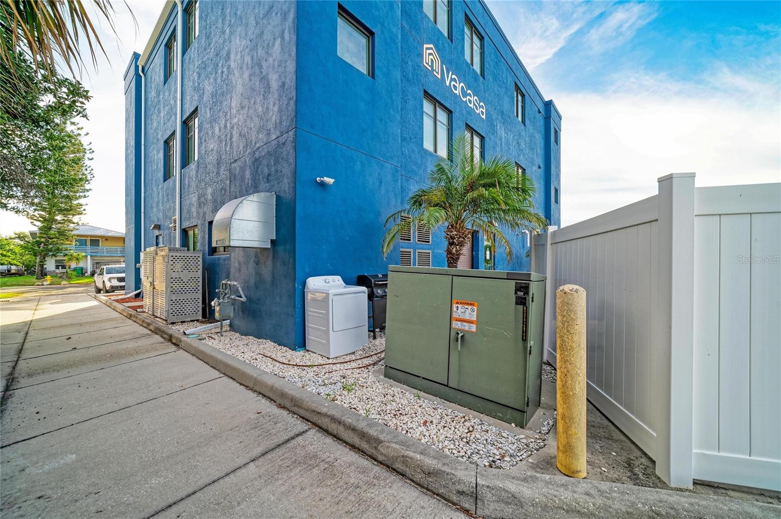 3004 AVENUE C — photo 14