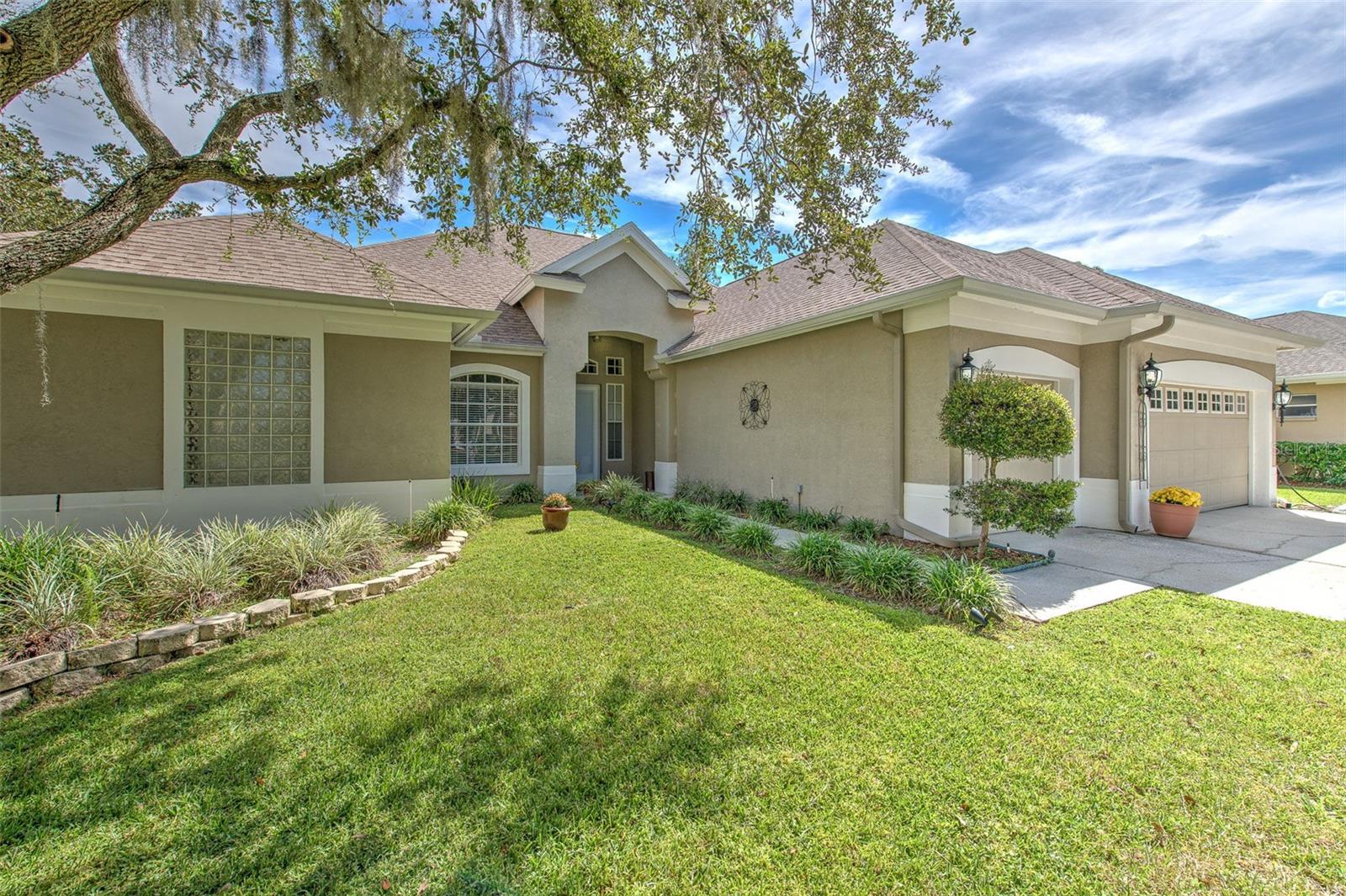 3325 CYPRESS LANDING DR — photo 2