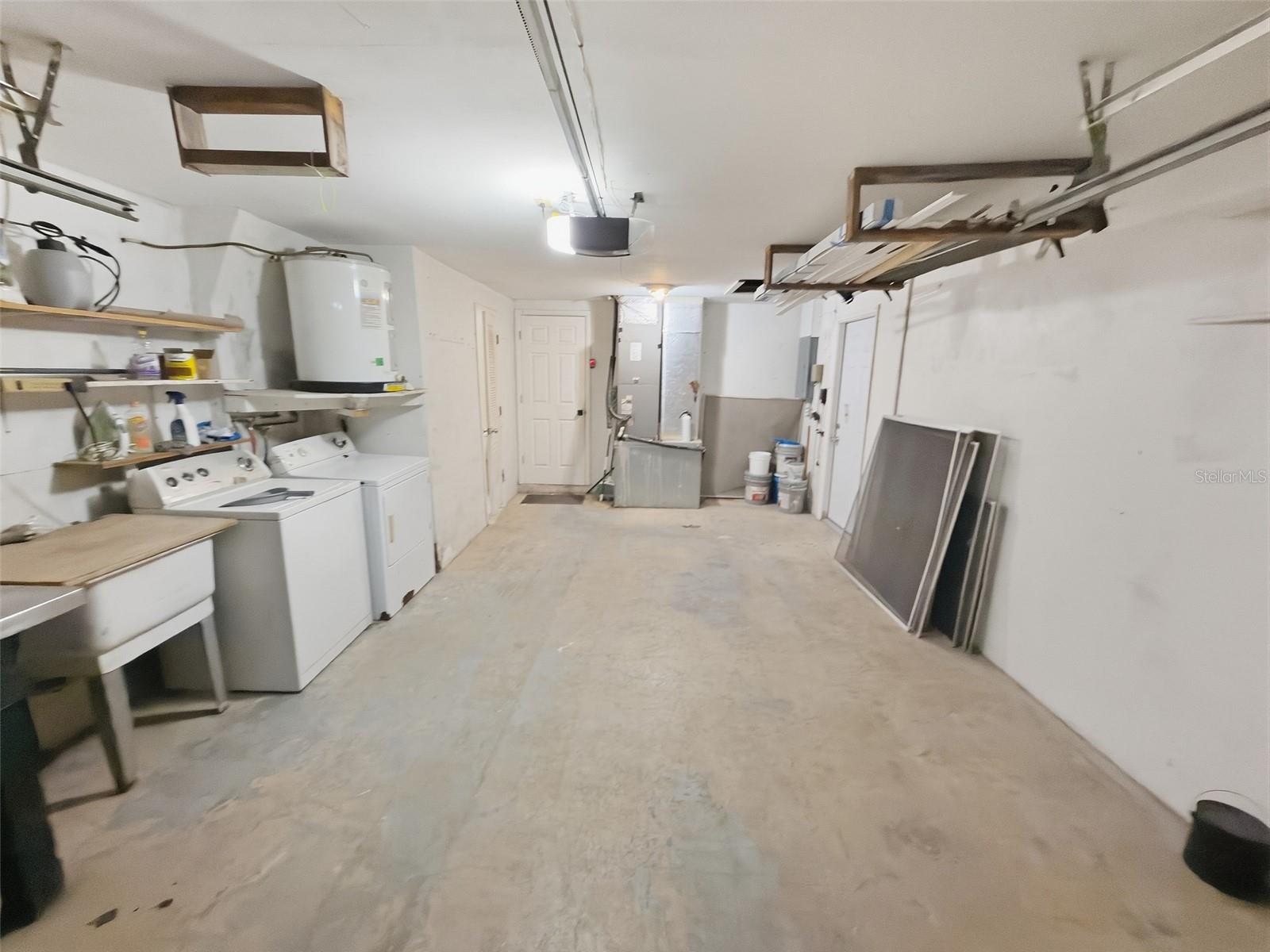 4208 CANTERBERRY DR — photo 31