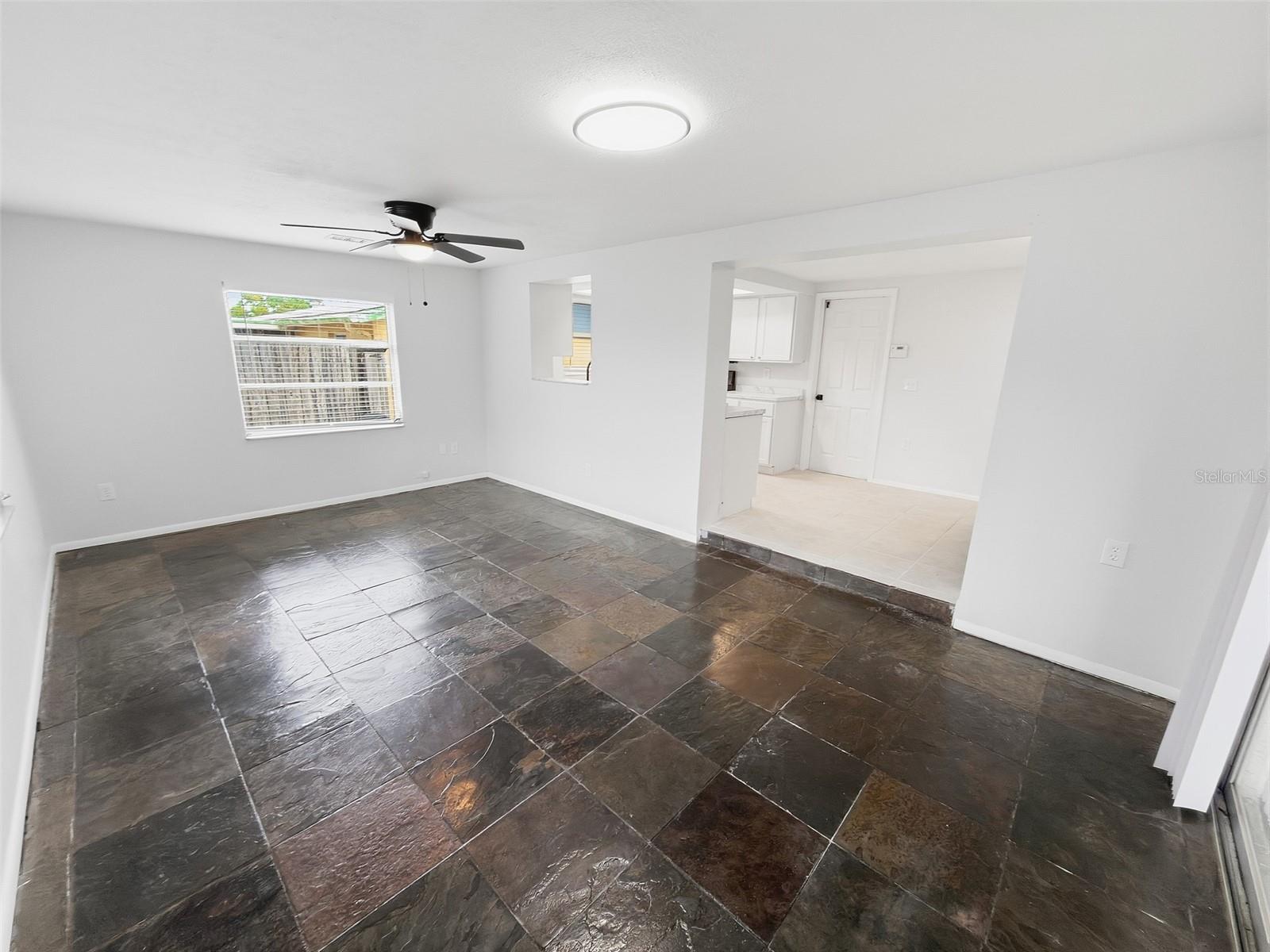 4208 CANTERBERRY DR — photo 24