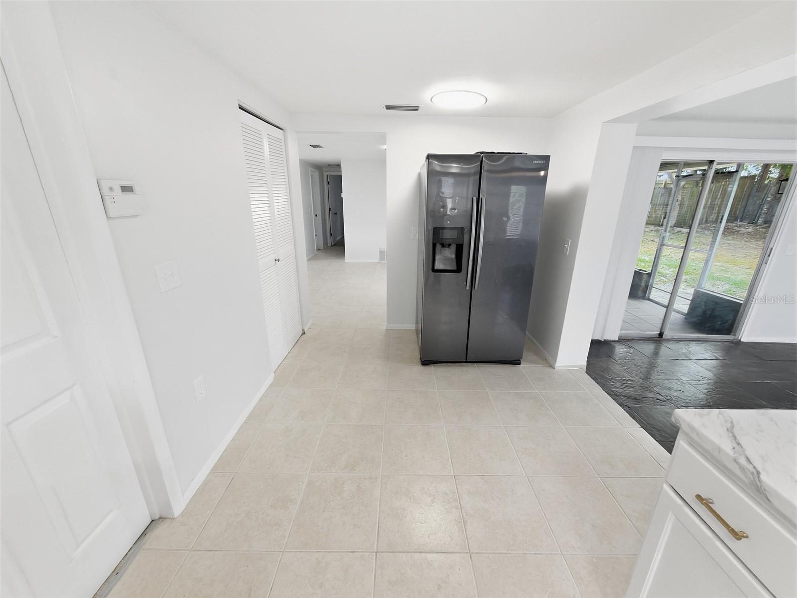 4208 CANTERBERRY DR — photo 17