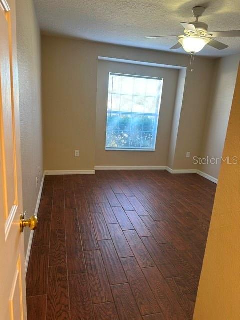 4403 COUNTRY HILLS BLVD — photo 20