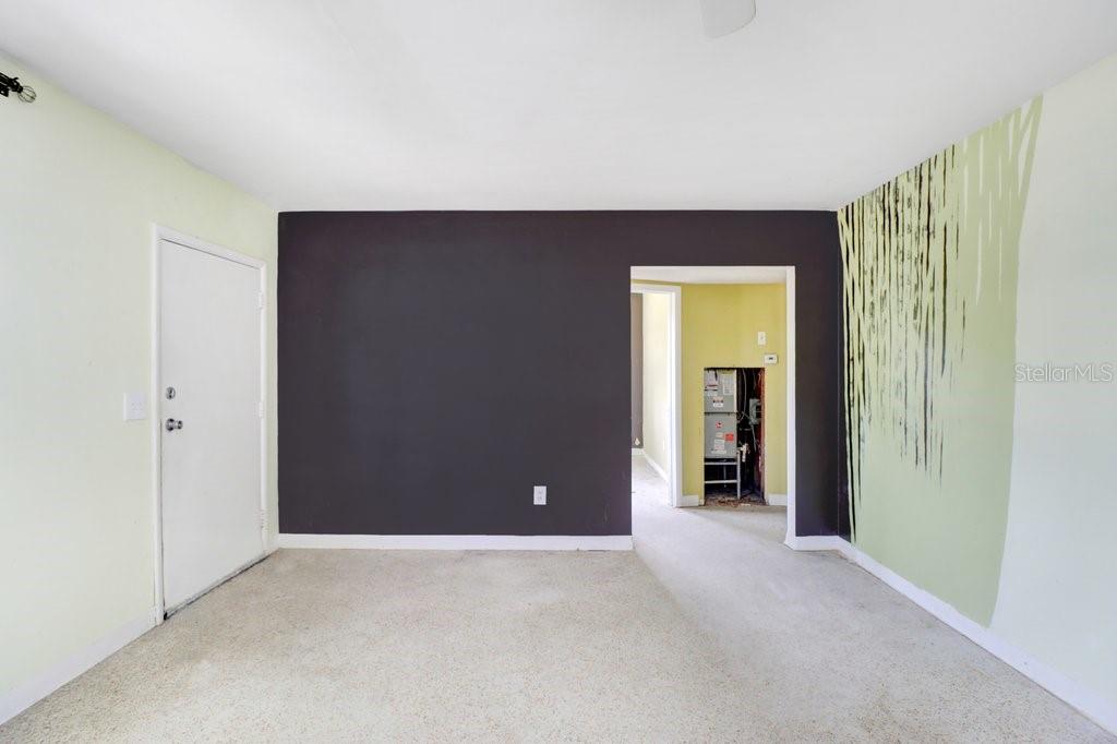 388 12TH AVE — photo 23