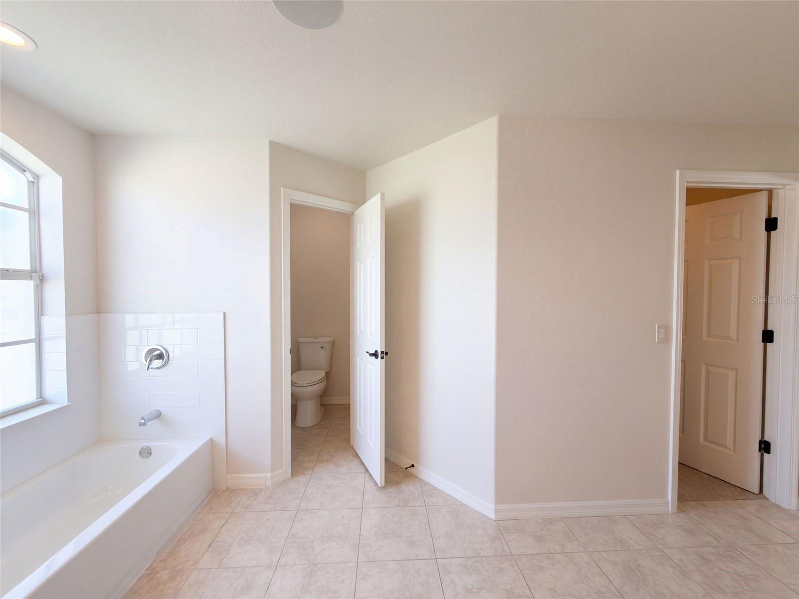 5491 S CRANBERRY BLVD — photo 24