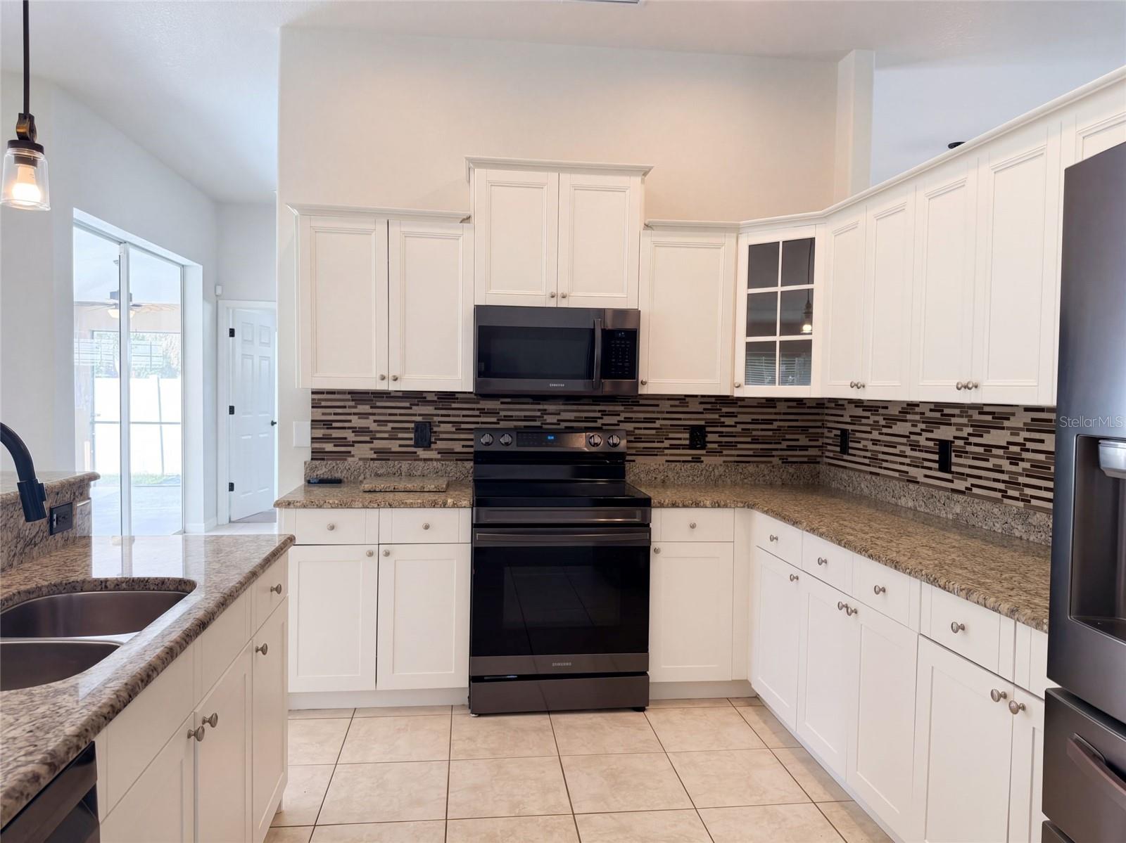 5491 S CRANBERRY BLVD — photo 2