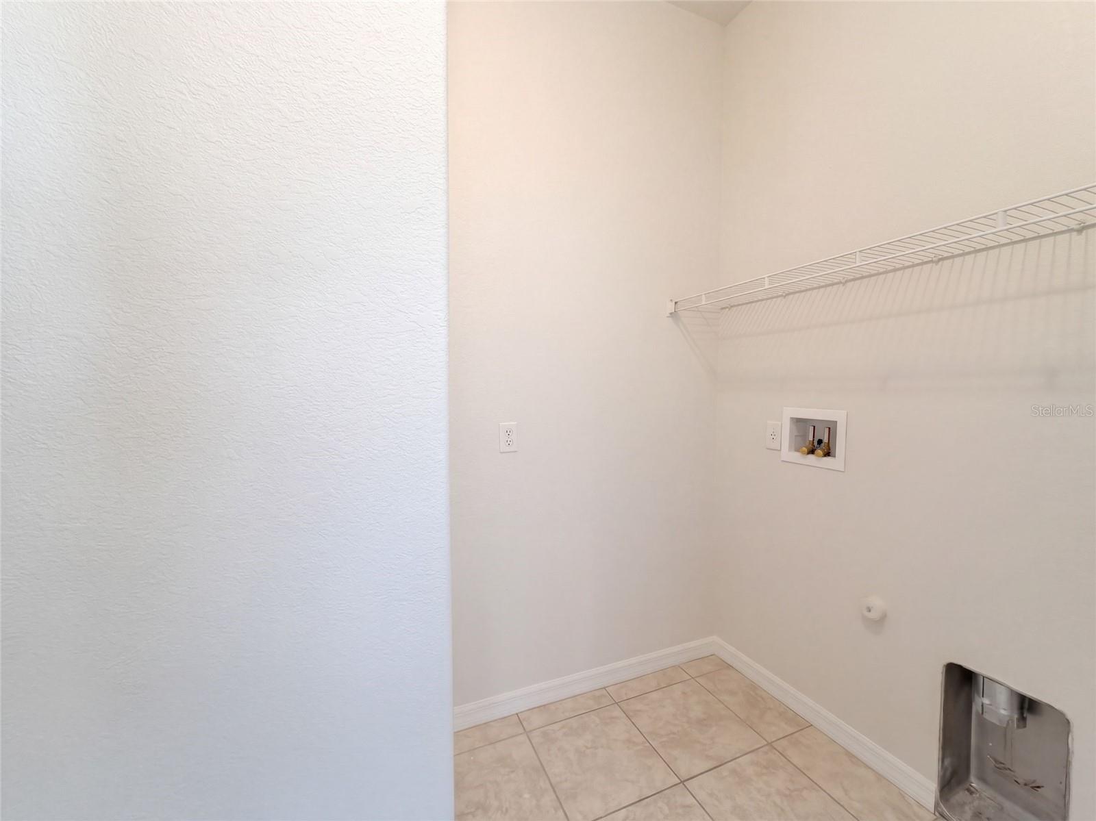 5491 S CRANBERRY BLVD — photo 36