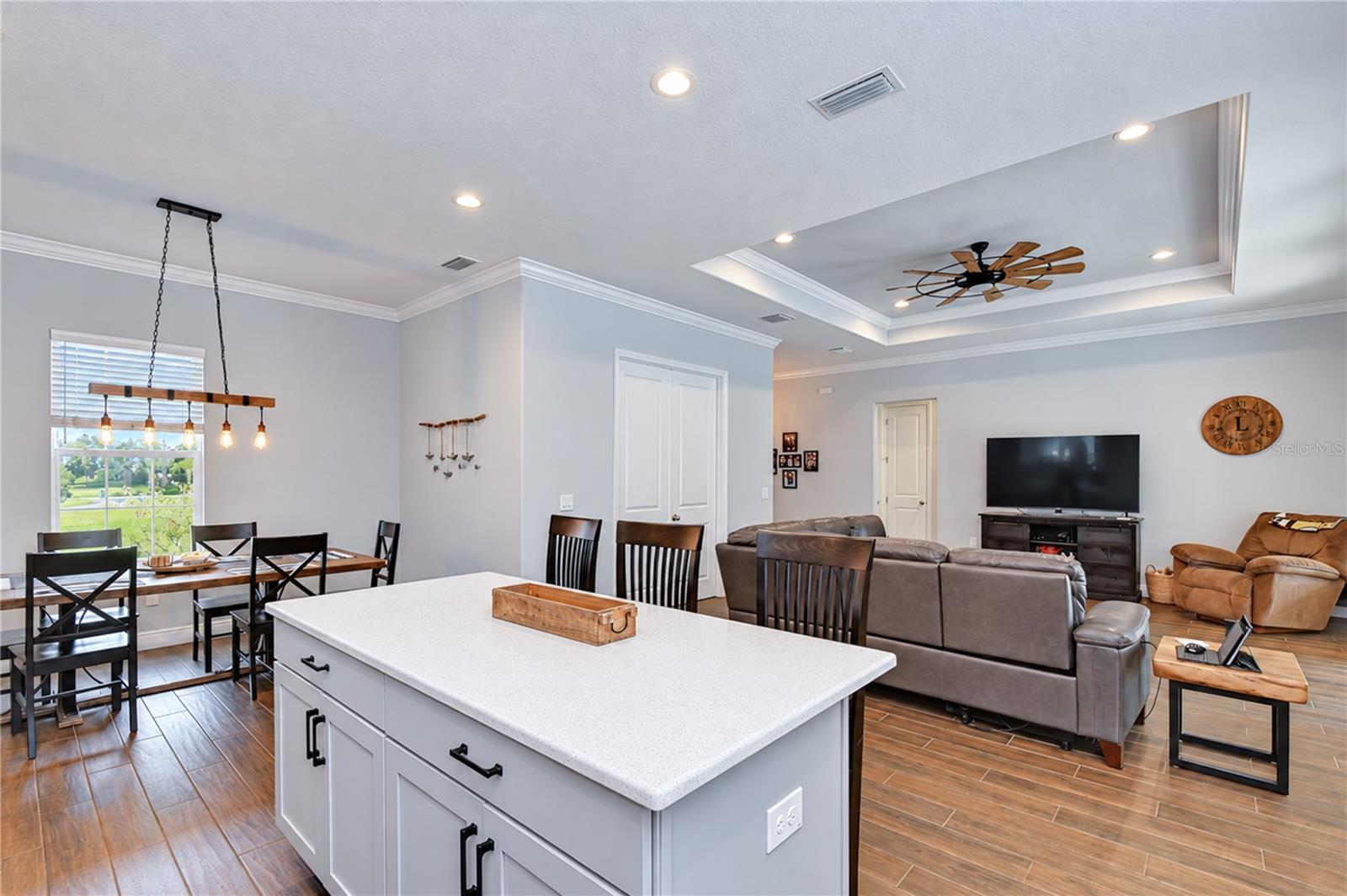 5746 FRONTIER DR — photo 12