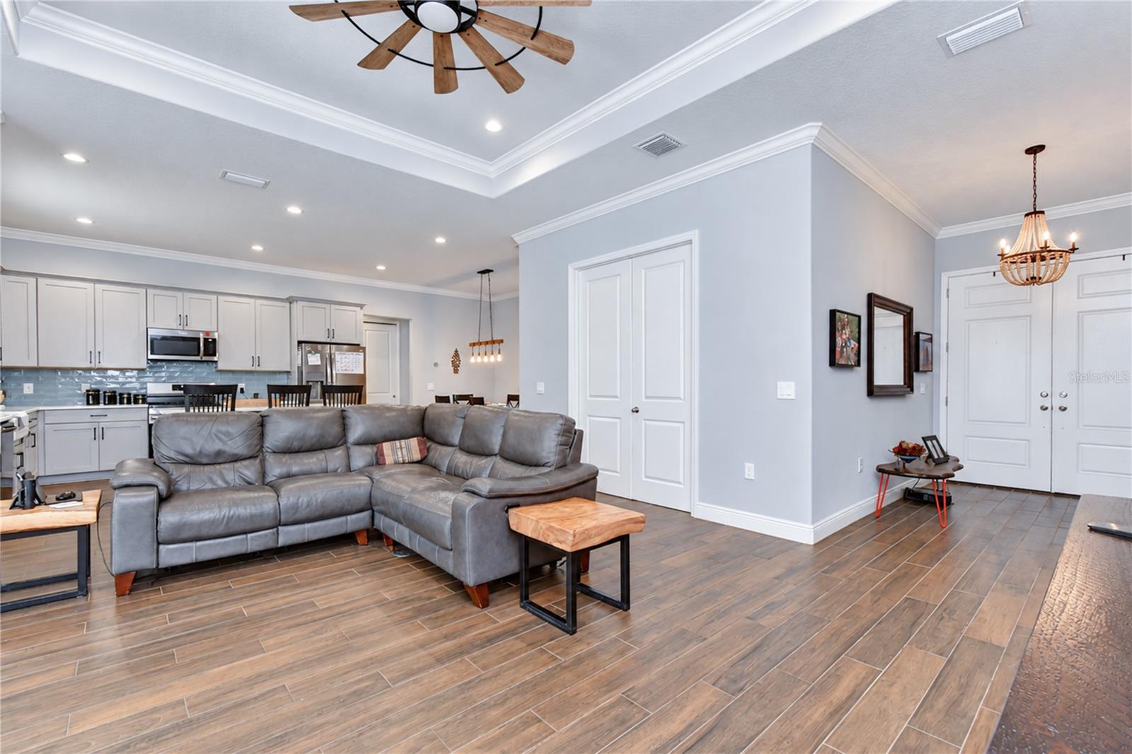 5746 FRONTIER DR — photo 8