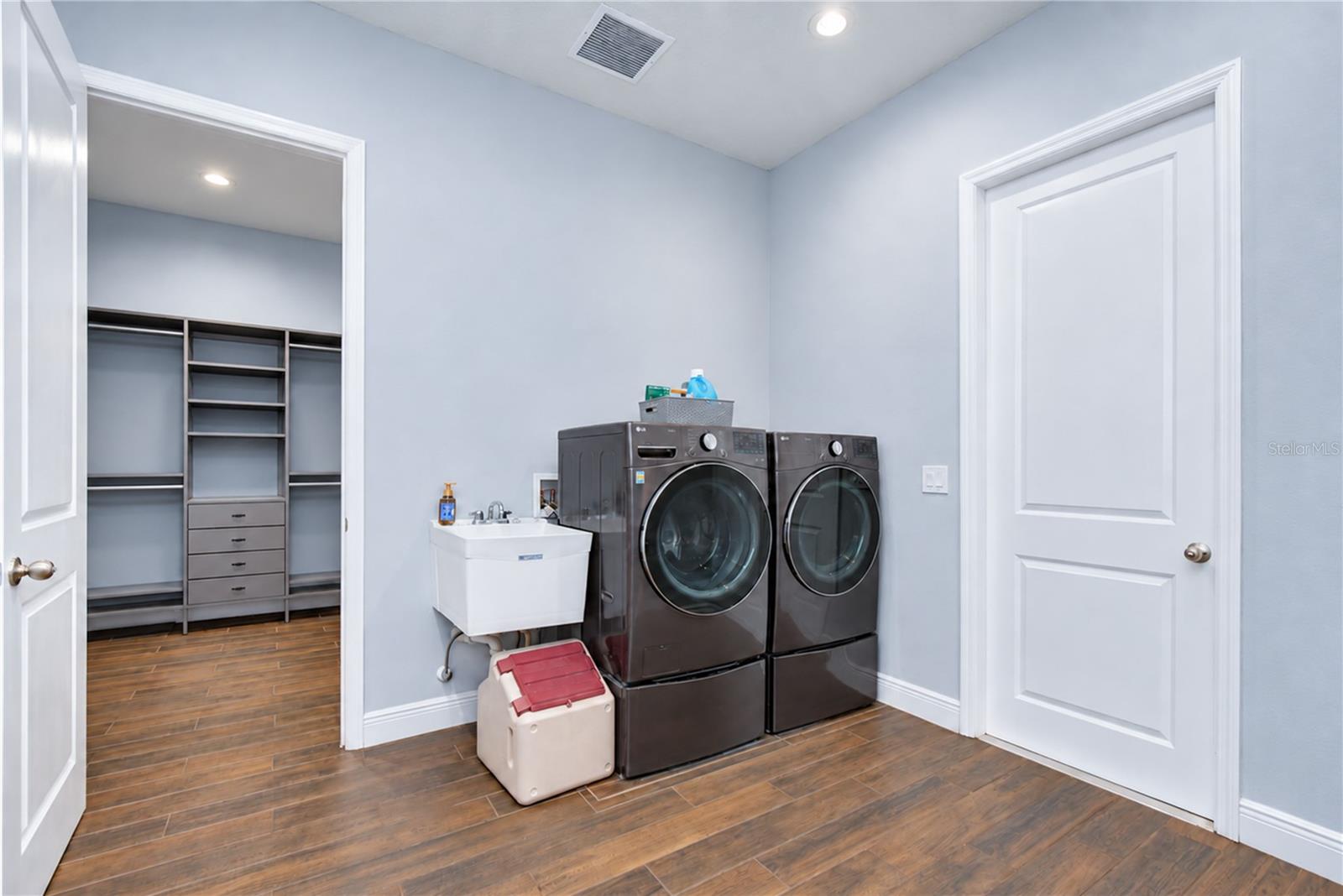 5746 FRONTIER DR — photo 29