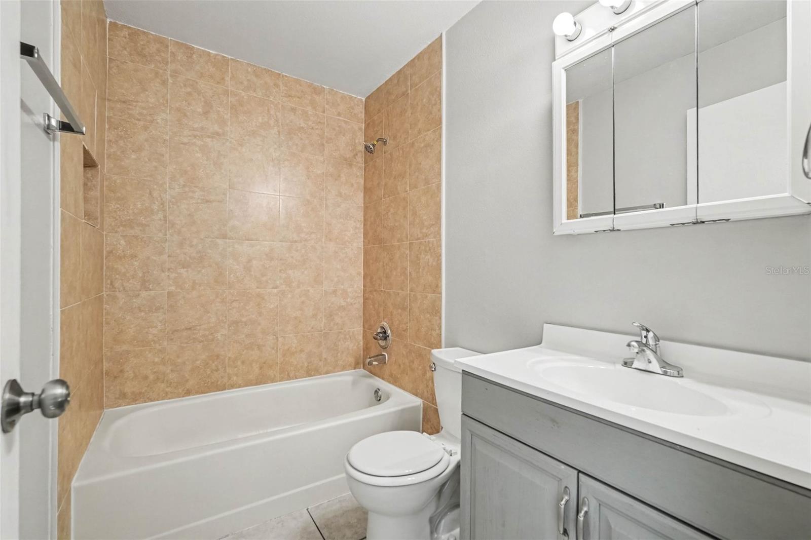 13904 FULLERTON DR — photo 18