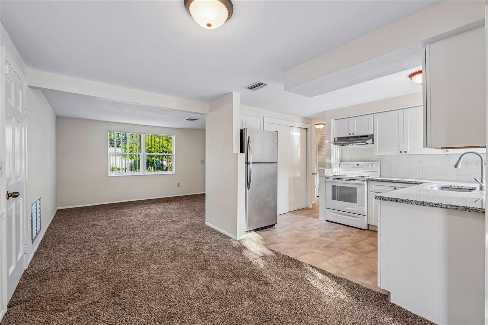 3350 WILTSHIRE DR — photo 23